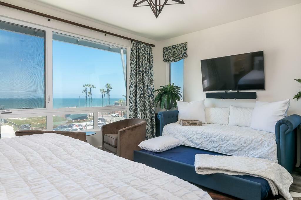 Ocean View 3 Bedrooms Condo, Just Steps From The Park, Pier & Water! インペリアル・ビーチ エクステリア 写真